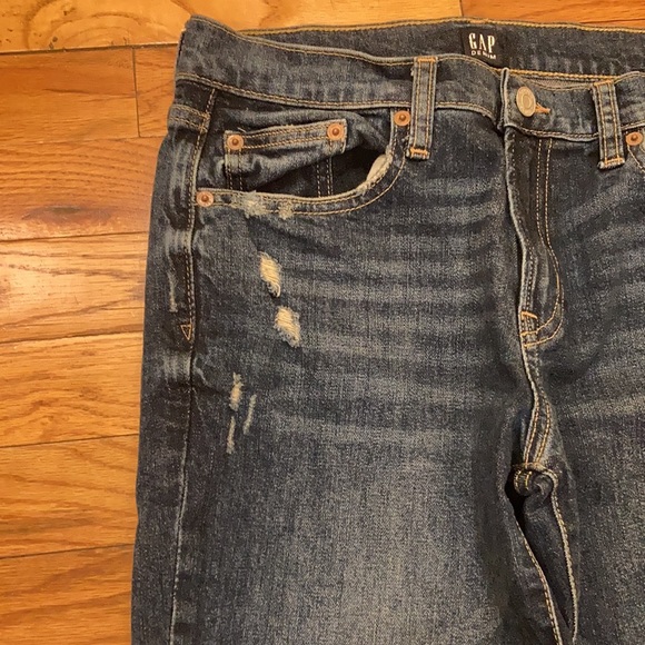 GAP Mid Rise Distressed Girlfriend Jeans - Picture 6 of 8